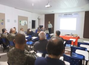 Rio das Ostras realiza oficina sobre legislação pesqueira