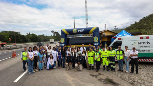 Iniciativa ofereceu atendimentos médicos, vacinação, testes rápidos e orientações de saúde. Foto: Anderson Silva